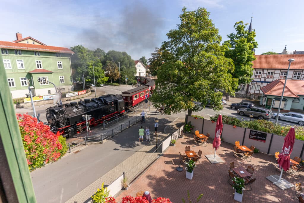 Blick aus unserer Ferienwohnung auf die Schmalspurbahn
